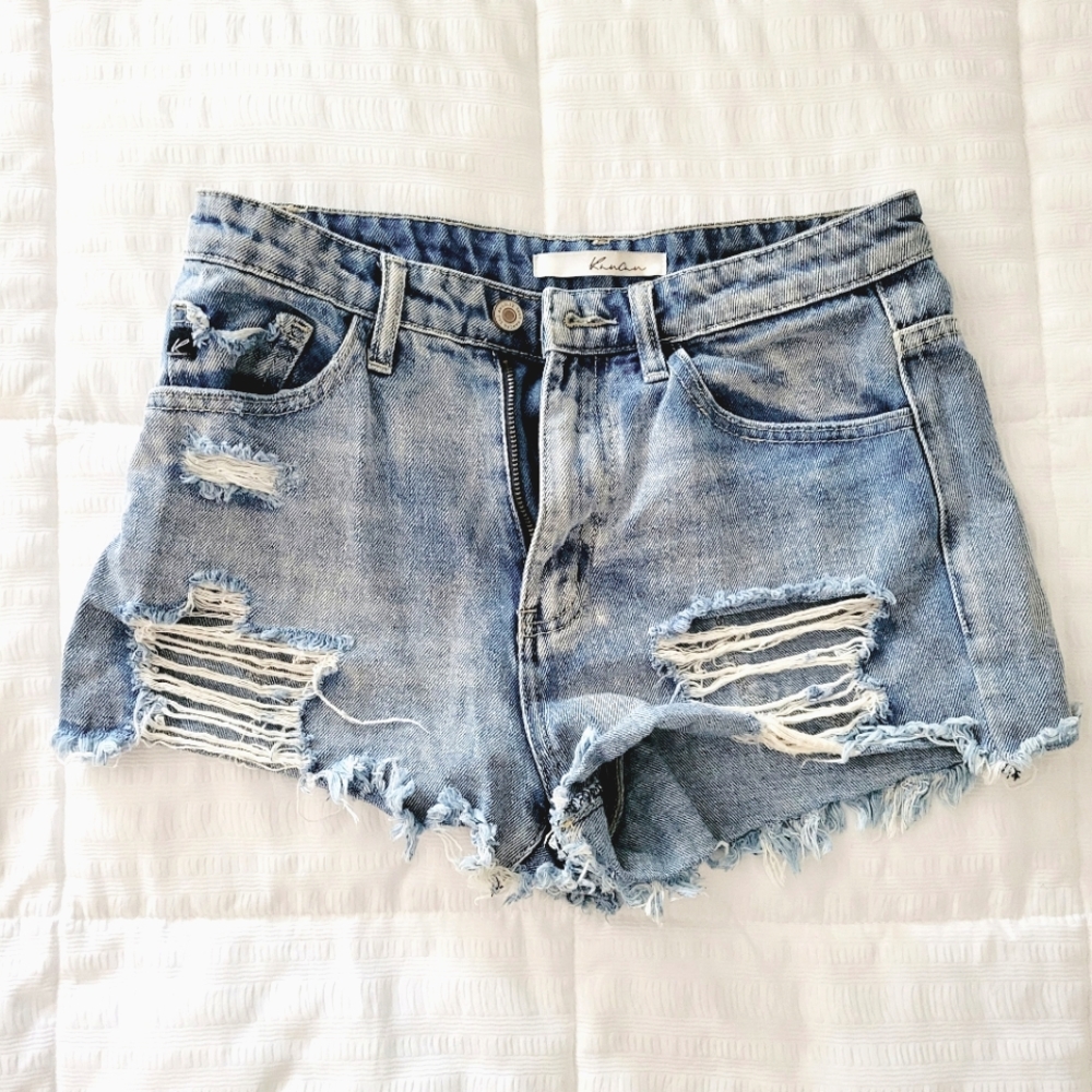 KanCan ripped denim shorts